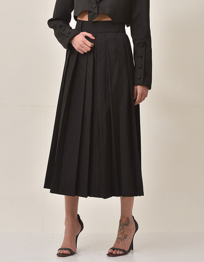 Black classic midi skirt (Made to order)