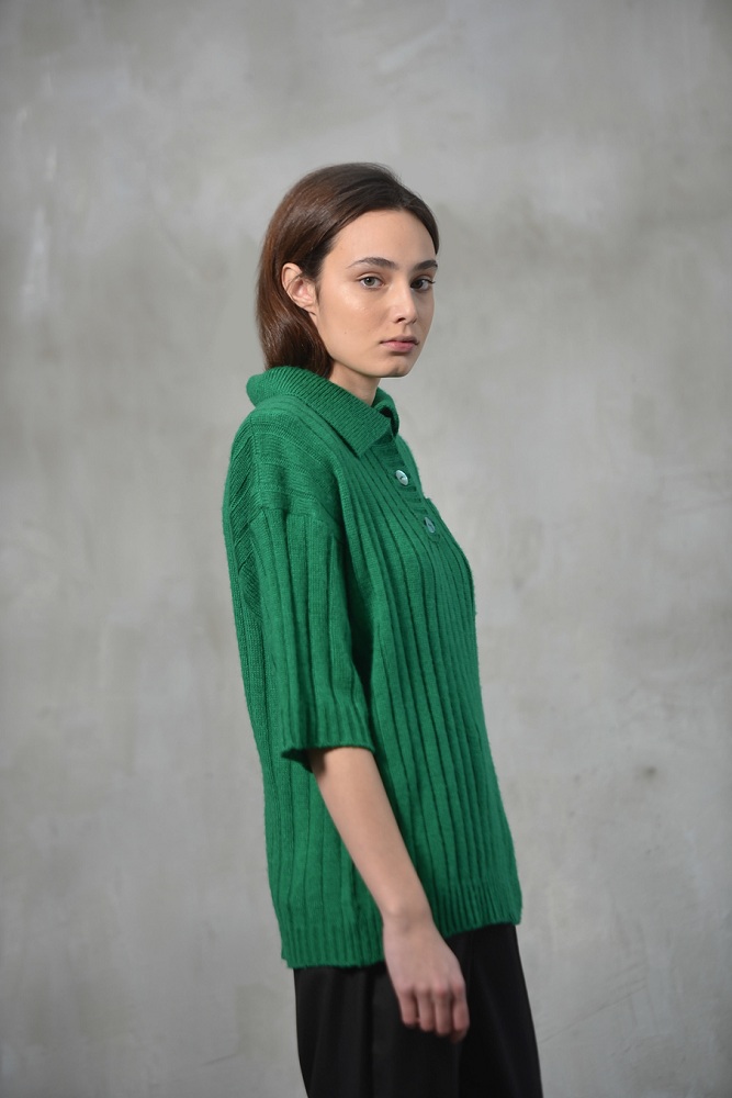 Knitted short-sleeved pullover (Made to order)