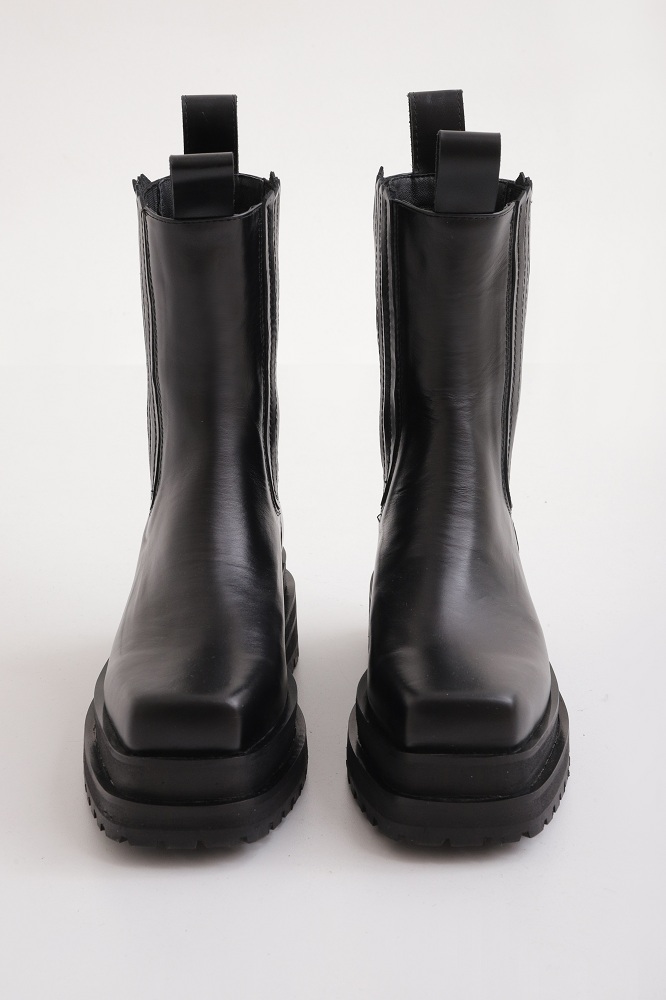 Leather boots (Made to order)