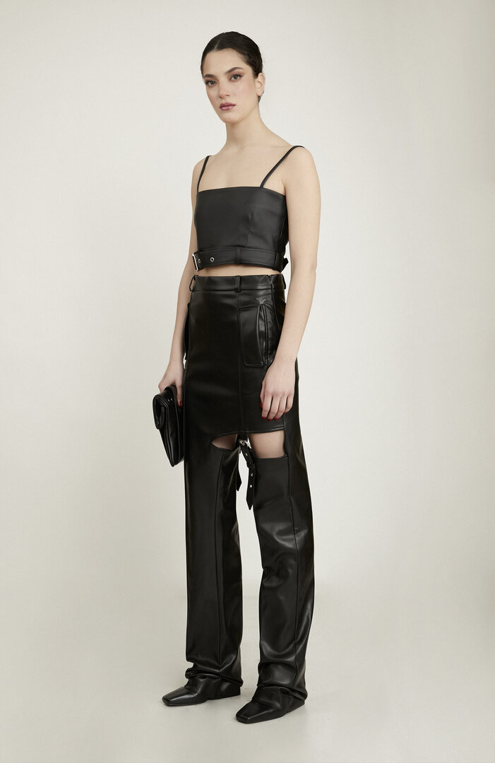 Faux leather skirt-pants 